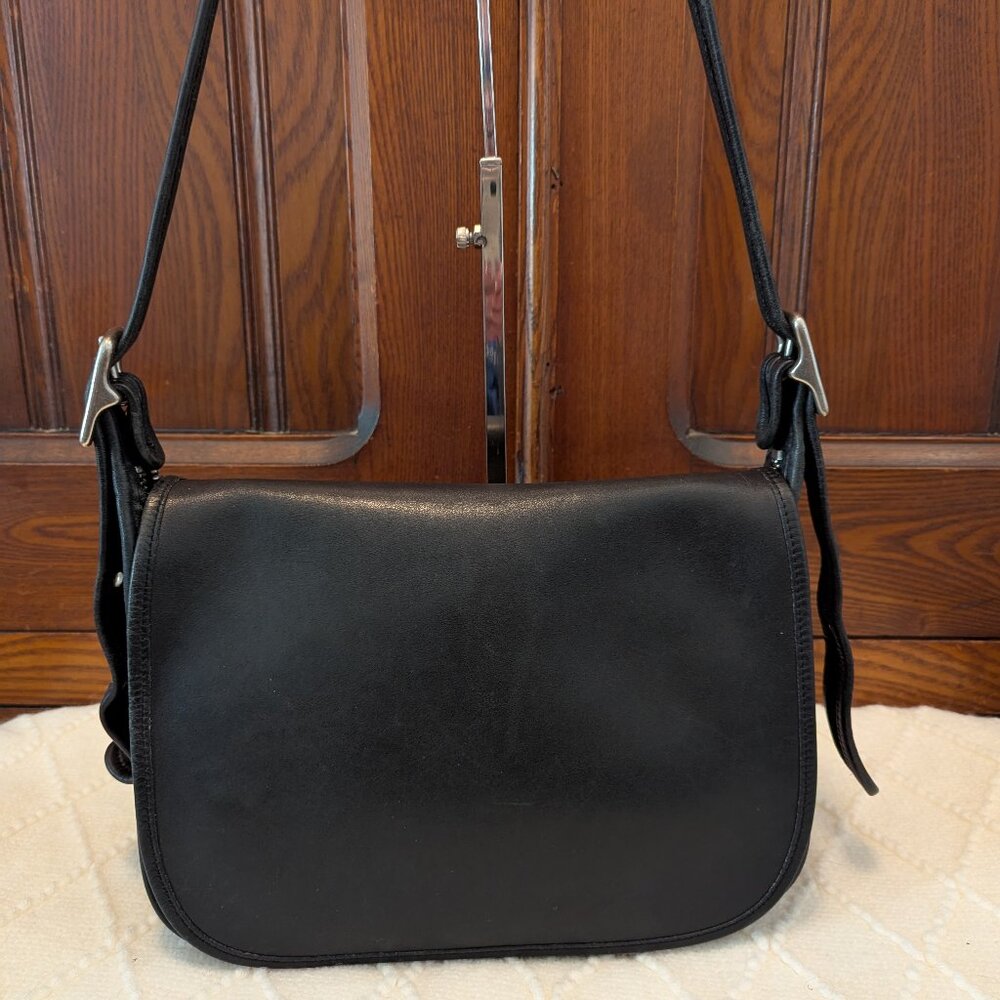 Vintage Coach 9951 Classic Shoulder Bag Leather Legacy Patricia